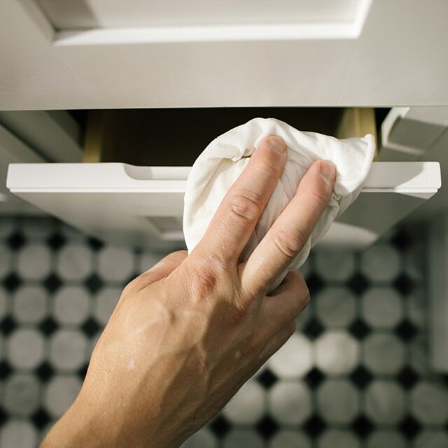 How to Paint Bathroom Vanity Cabinetes