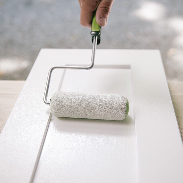 How to Paint Bathroom Vanity Cabinetes